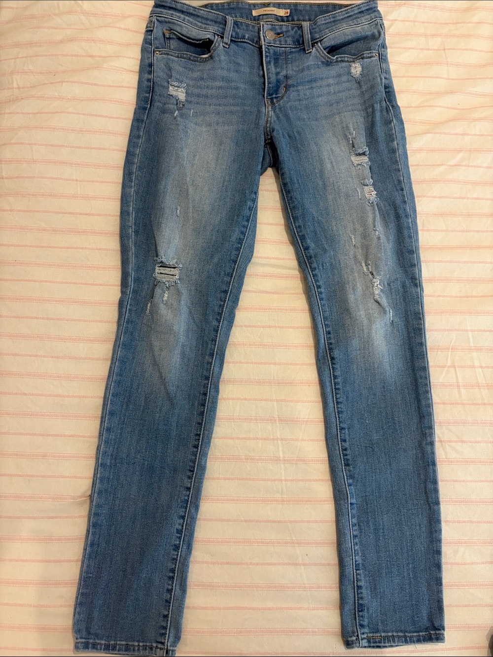 Levi's Light Blue Distressed Women's Skinny Jeans